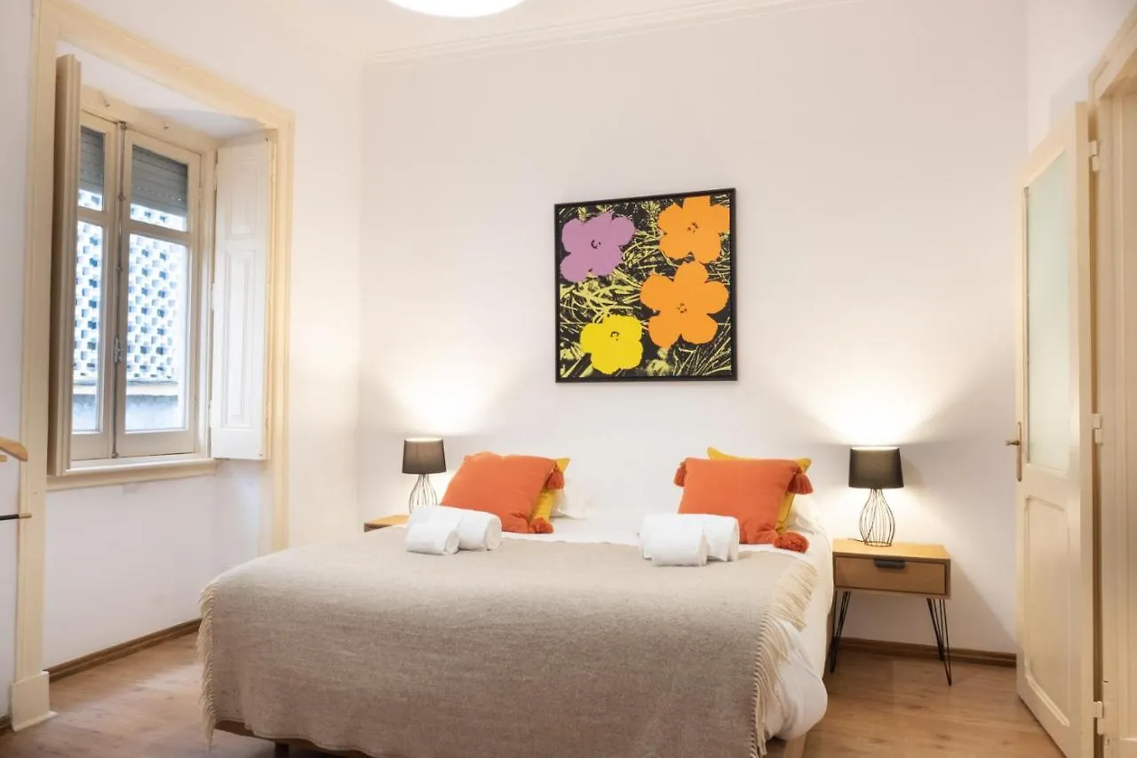 ליסבון Central Apartment With Terrace By Lovelystay