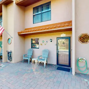 https://gulf-highlands-grande-island-blvd.panamacity-beachhotels.com
